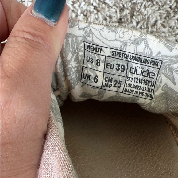 Hey Dude Women's Wendy Lace Up Loafers in Stretch Sparkling Pink - Picture 10 of 10